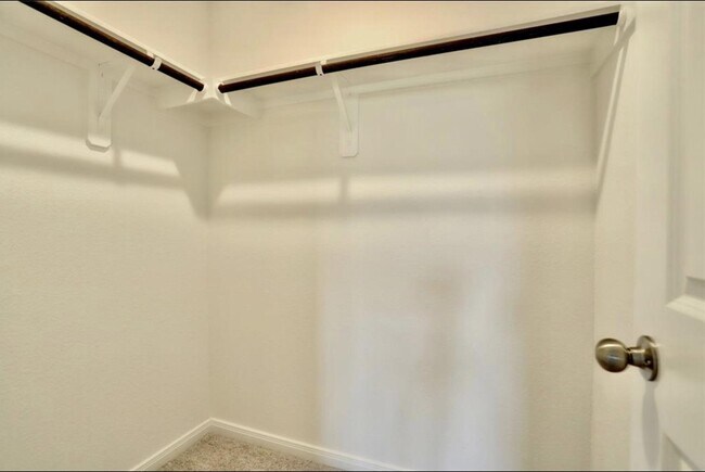 Building Photo - 351 Red Clover