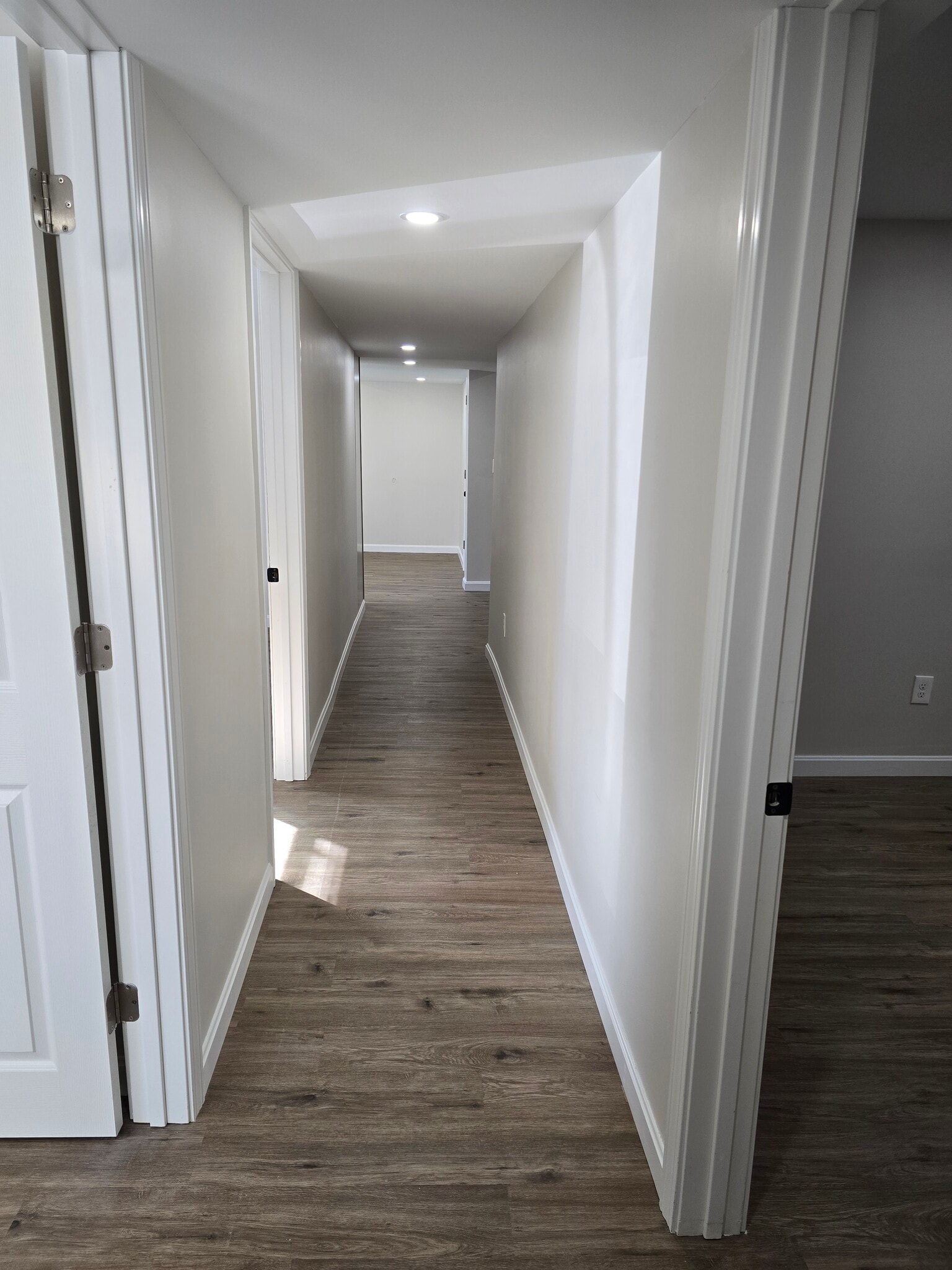 Building Photo - 27 Douglas Ave