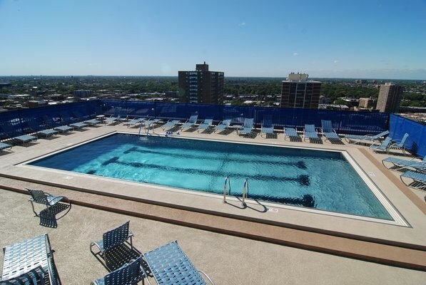 Building Photo - 720 W Gordon Terrace