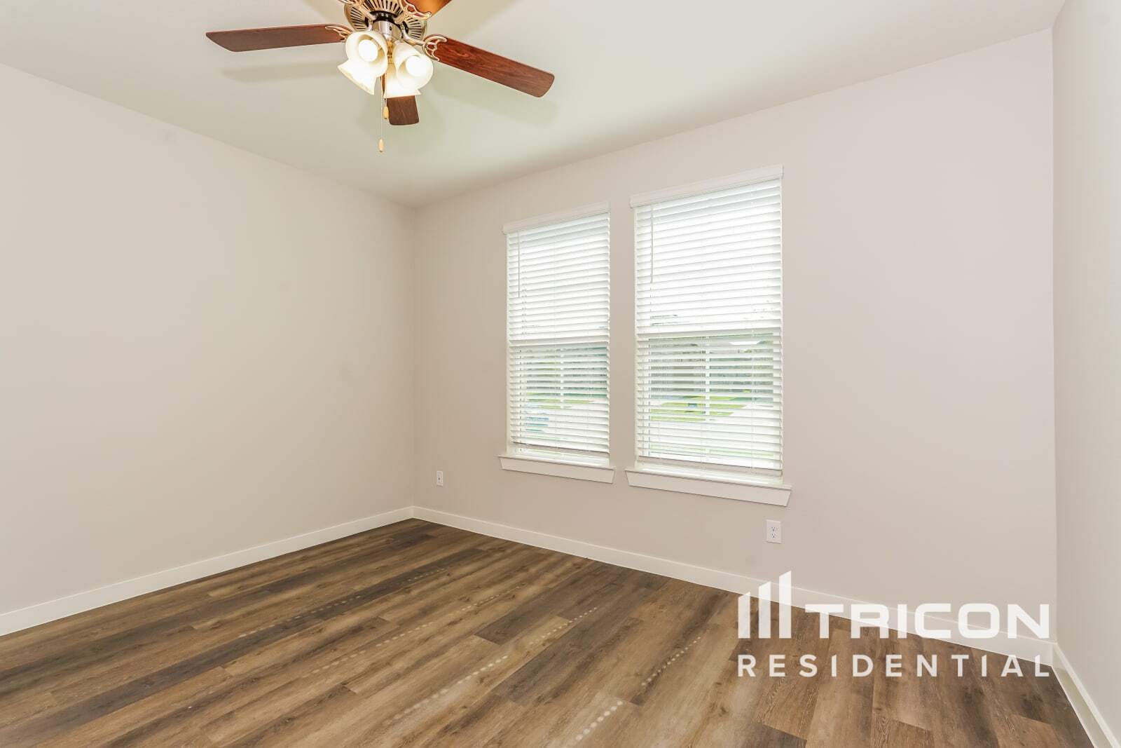Building Photo - 2517 Dulaney Dr