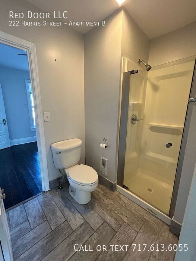 Building Photo - 222 Harris St