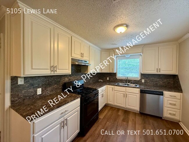 Building Photo - 5105 Lewis Ln