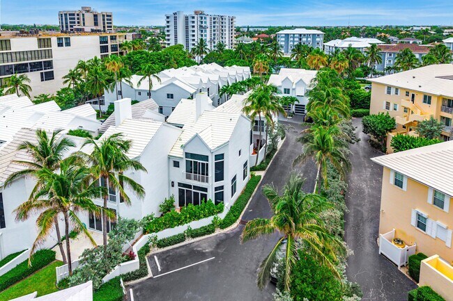 Building Photo - 2115 S Ocean Blvd