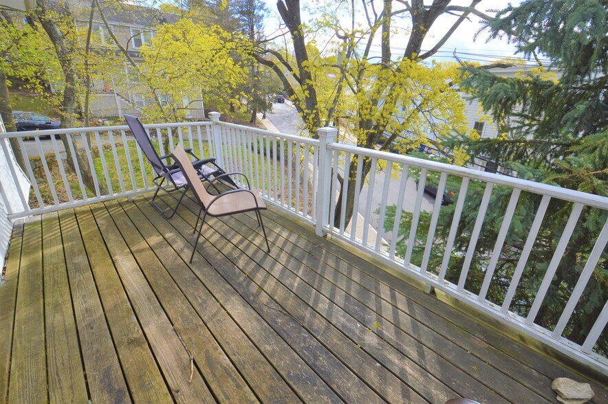 Building Photo - 14 Breck Ave