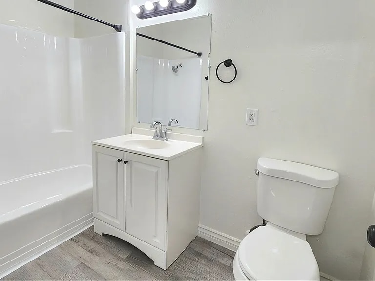 Building Photo - 8700 Topanga Canyon Blvd