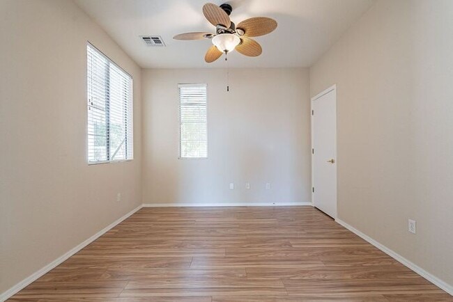 Building Photo - 7602 W Starry Night Ln