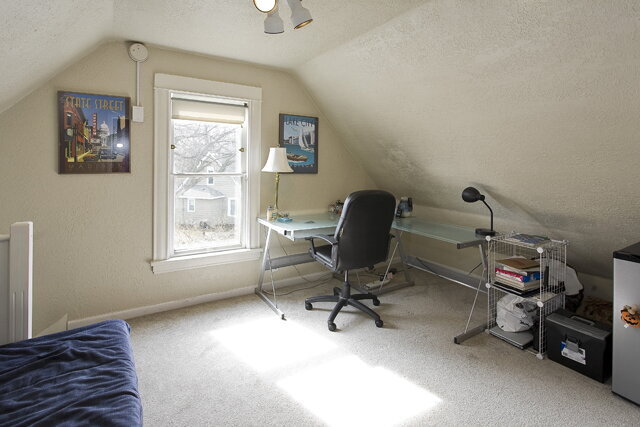 Building Photo - Charming 4-Bedroom Minneapolis Home with Finished Basement & Hardwood Floors