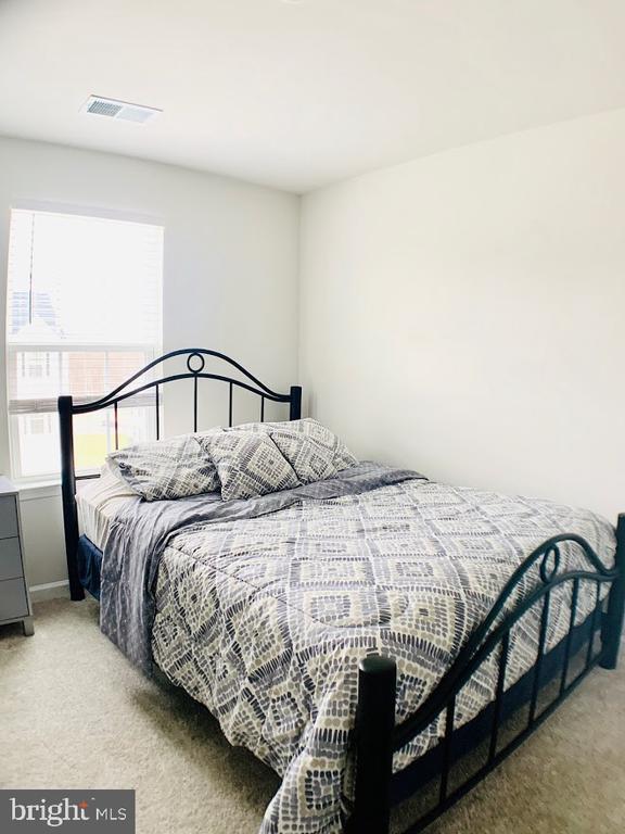 Building Photo - 408 Streamview Dr