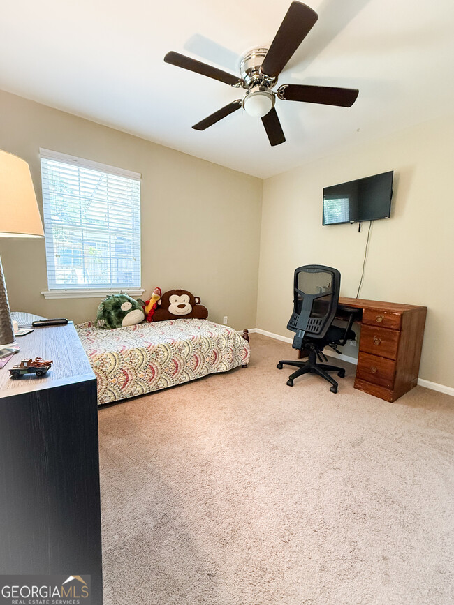 Building Photo - 702 Westgate Cir