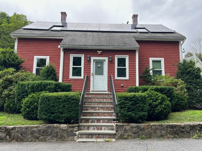 Building Photo - 21 Cemetery St