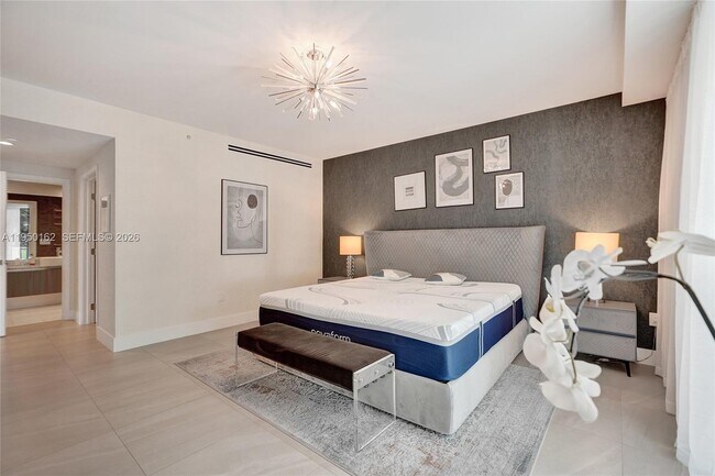 Building Photo - 1170 101st St