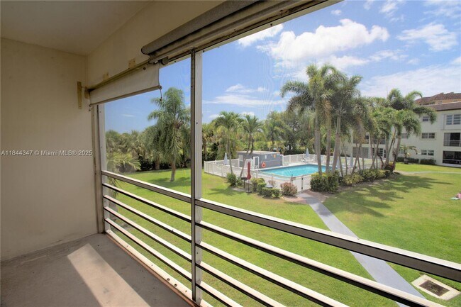 Building Photo - 4200 Crystal Lake Dr