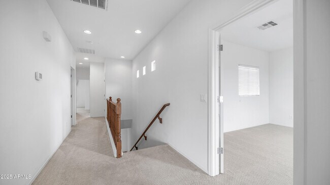 Building Photo - 5131 W El Cortez Trail