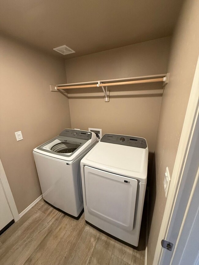 Building Photo - 10348 Sienna Lp