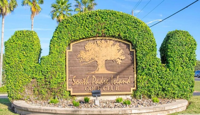 Building Photo - 2 S Bay Hill Dr