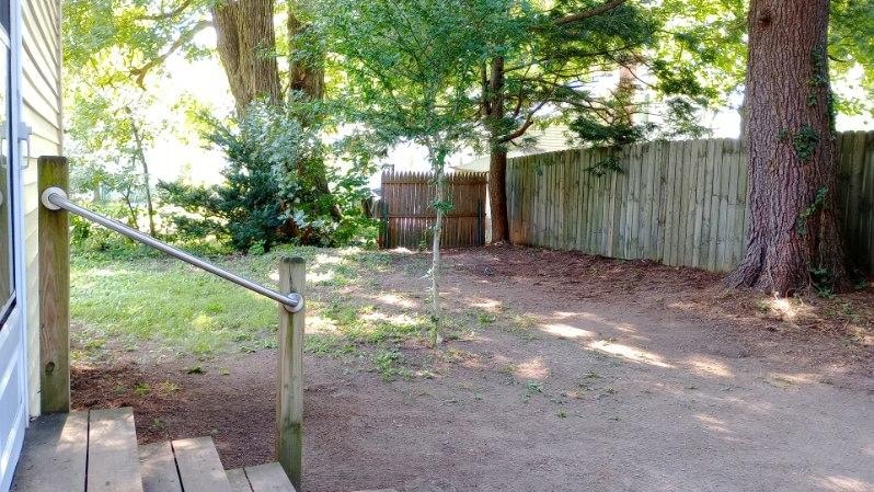 Building Photo - 209 3rd St