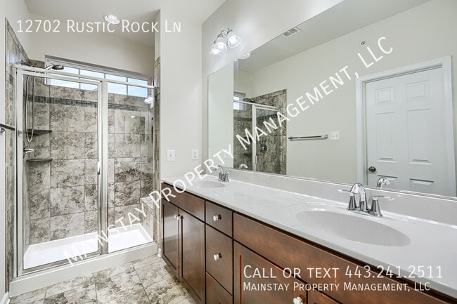 Building Photo - 12702 Rustic Rock Ln