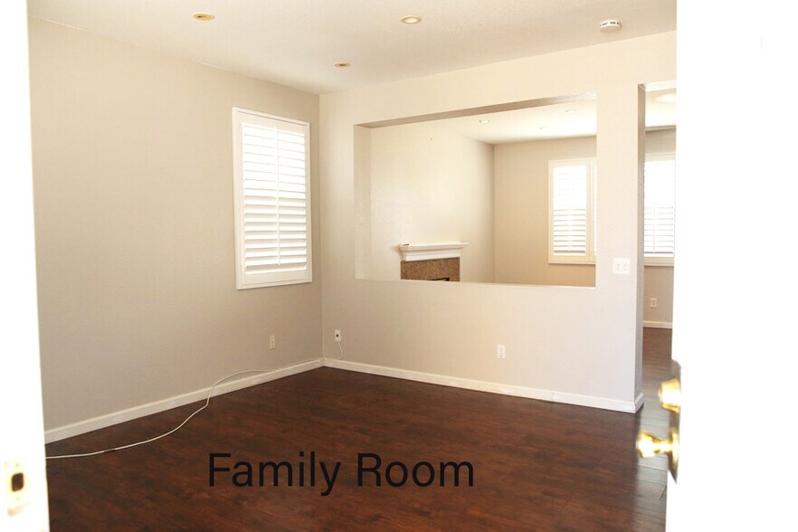 Family room or living room - 6 Red Coat Pl