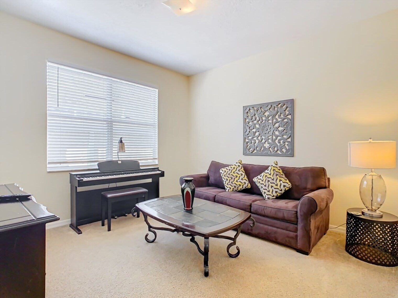 Building Photo - 846 Orista Dr