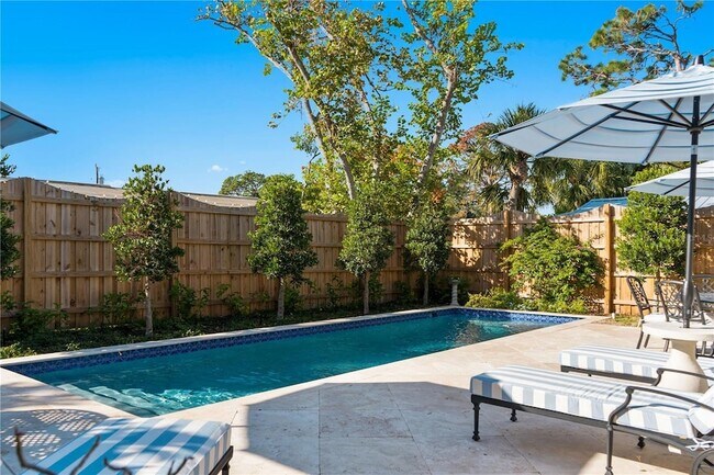 Building Photo - 731 Texas St