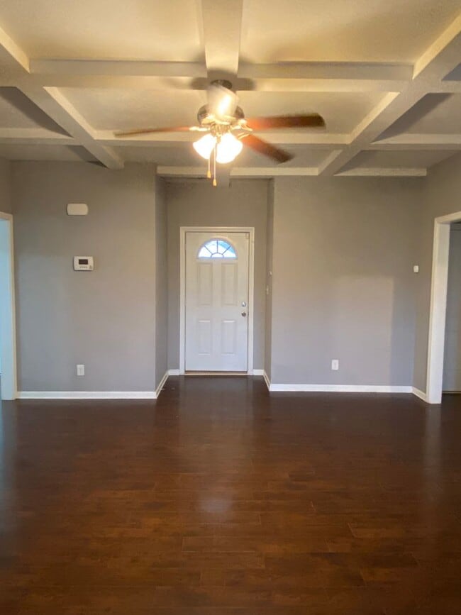 Building Photo - Modern Ranch