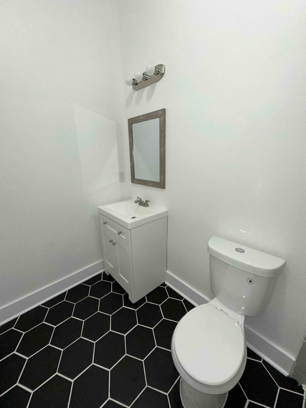 Building Photo - 939 Seattle St