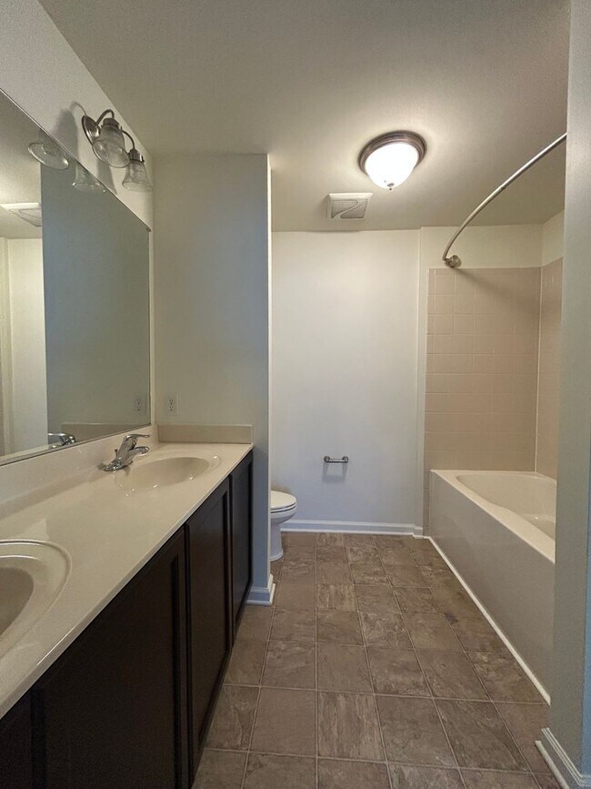 Building Photo - 106 Sirius Dr