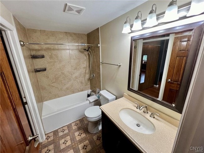 Building Photo - 4431 Heritage Dr