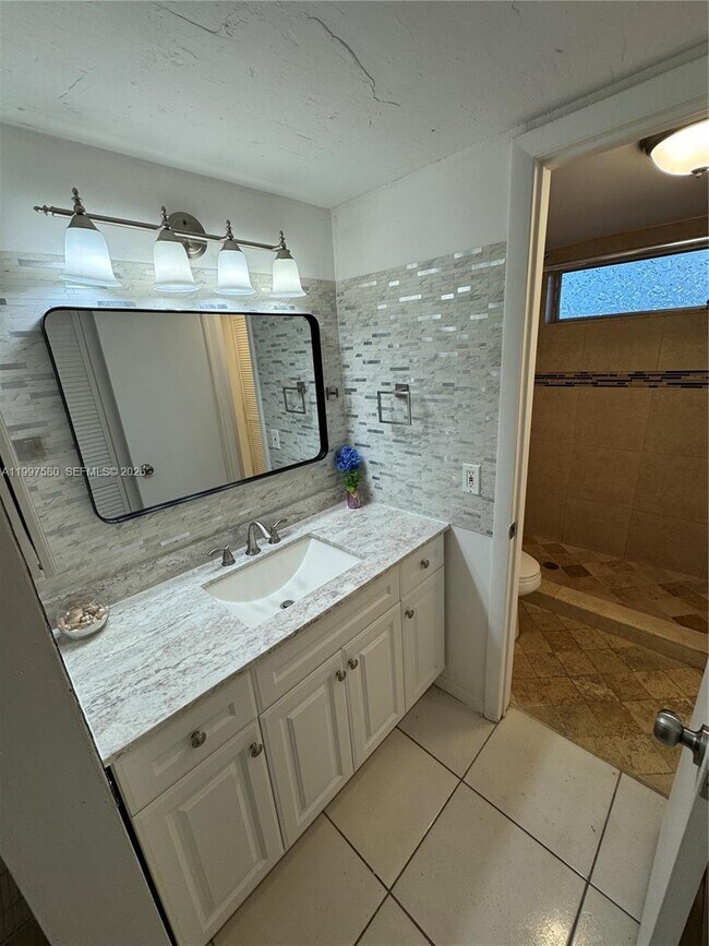 Building Photo - 6150 NW 62nd St