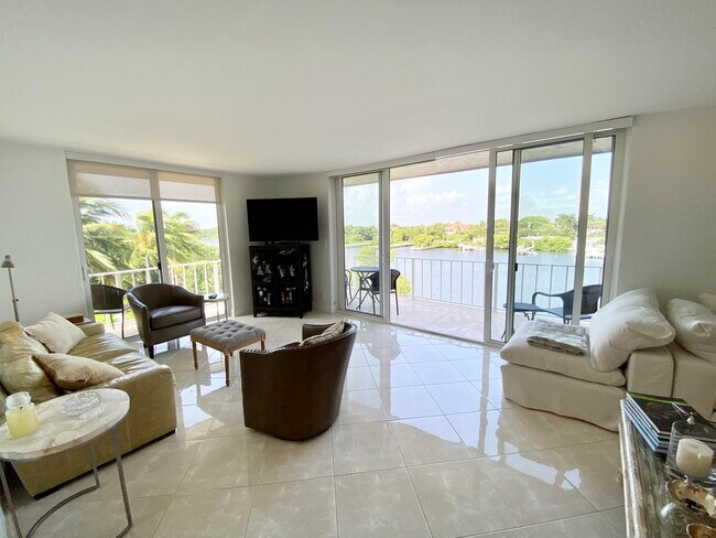 Building Photo - 3575 S Ocean Blvd