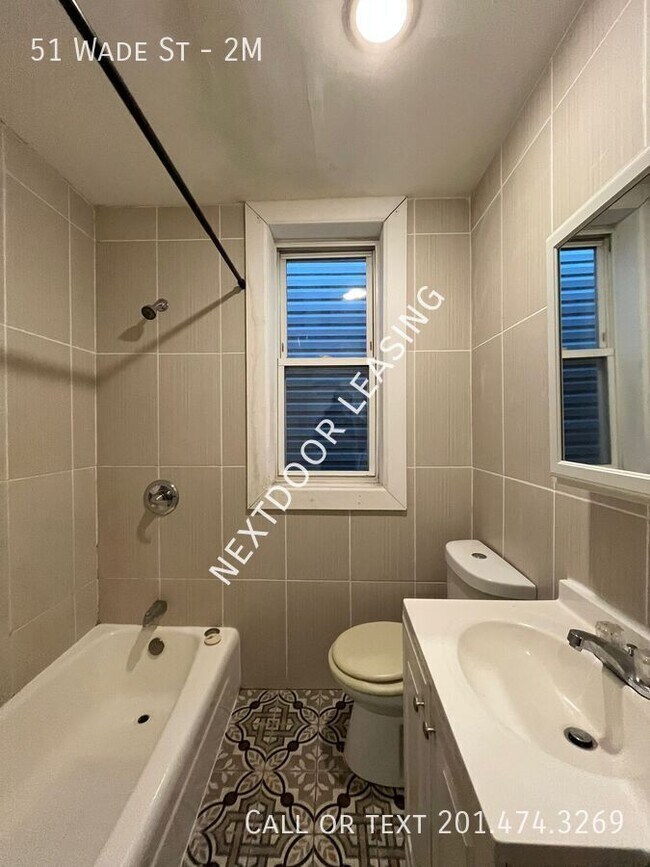 Building Photo - 51 Wade St