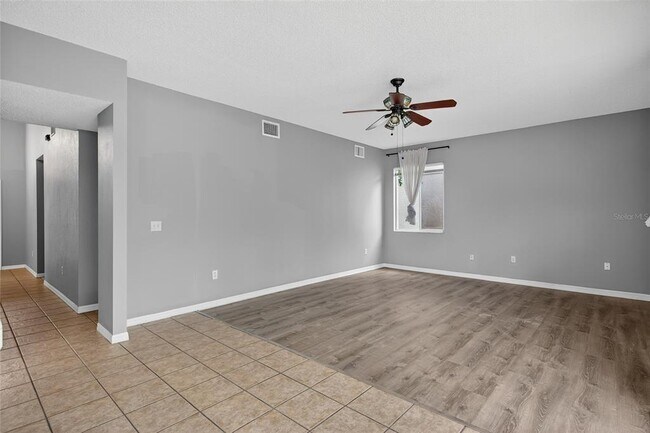 Building Photo - 4210 Harbor Lake Dr