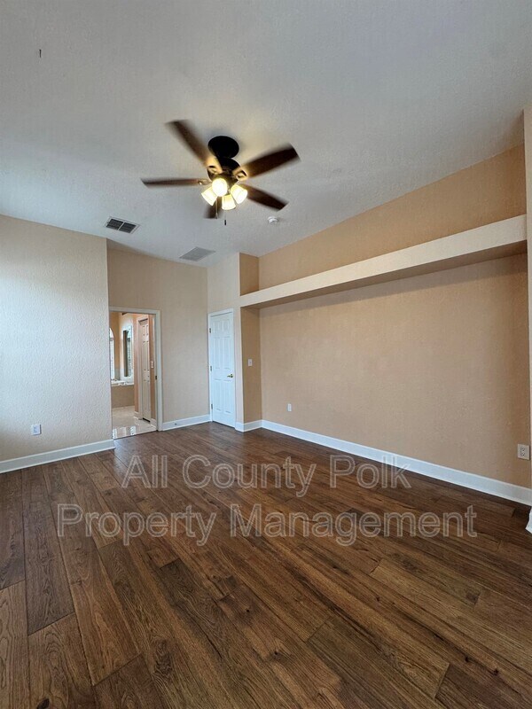 Building Photo - 2948 Vintage View Cir