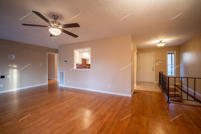 Building Photo - 8709 Olde Colony Trail