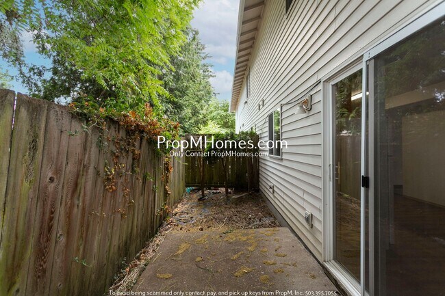 Building Photo - Spacious Updated Three Bedroom in Cully - ...