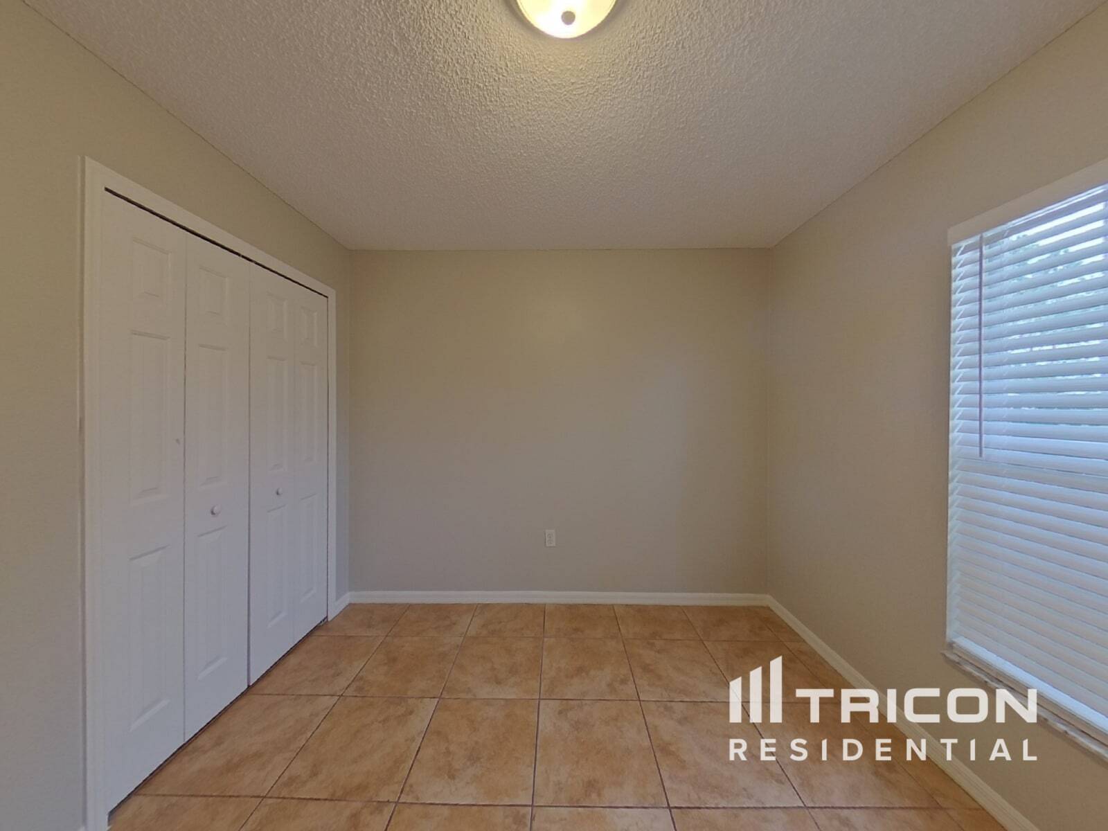 Building Photo - 1301 Wildberry Ln