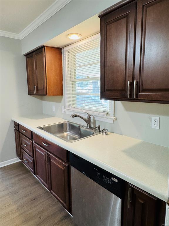 Building Photo - 664 Joryne Dr