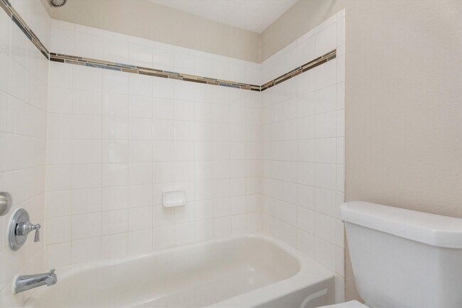 Building Photo - 20361 Fieldtree Dr