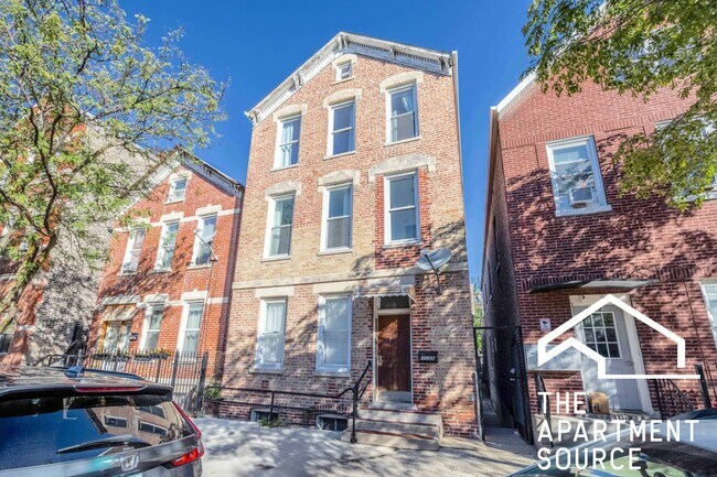 Building Photo - 1638 W 18th Pl