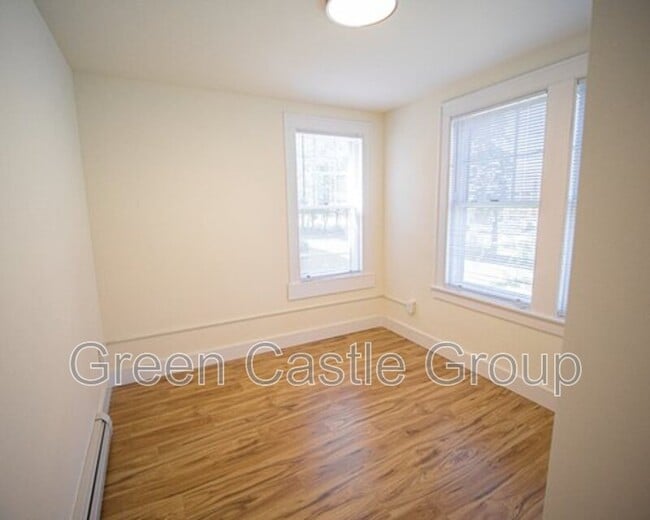 Building Photo - 28 S Williams St