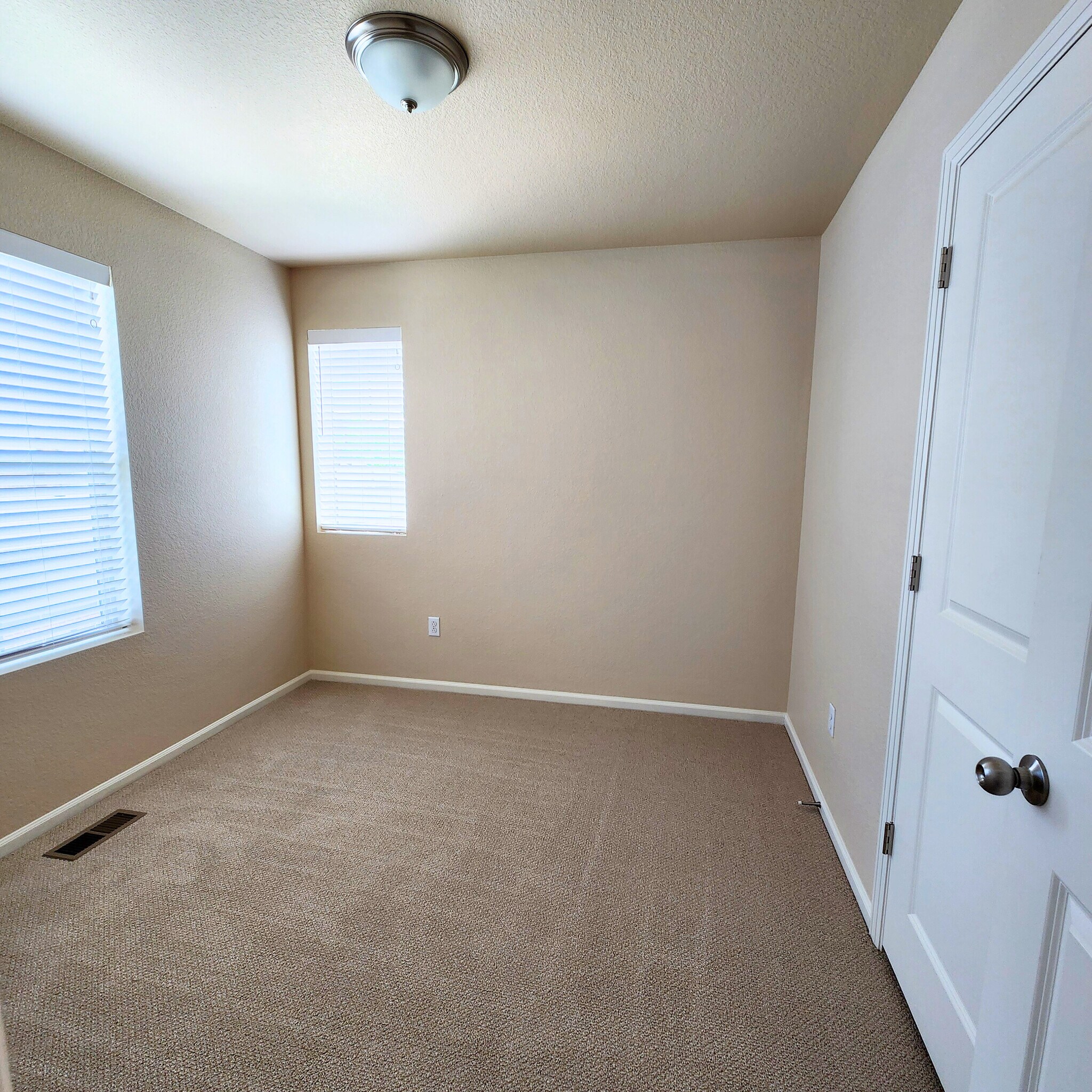 Building Photo - 10314 Bellwether Ln