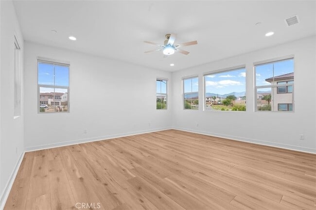Building Photo - 35963 Bertain Dr