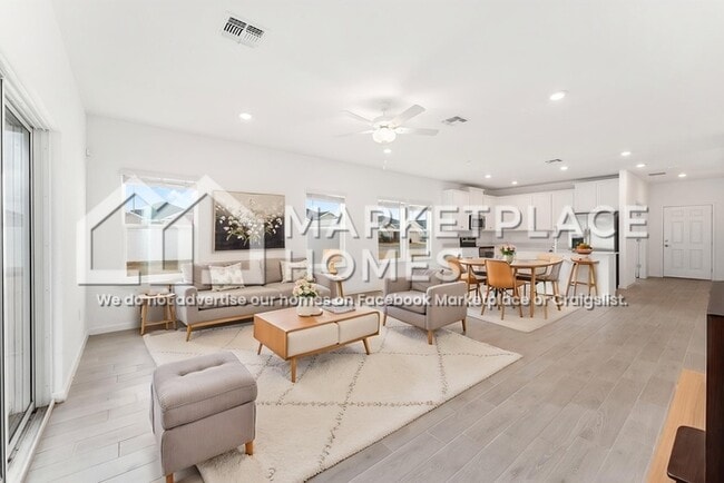 Building Photo - 5621 SW 90th Ln