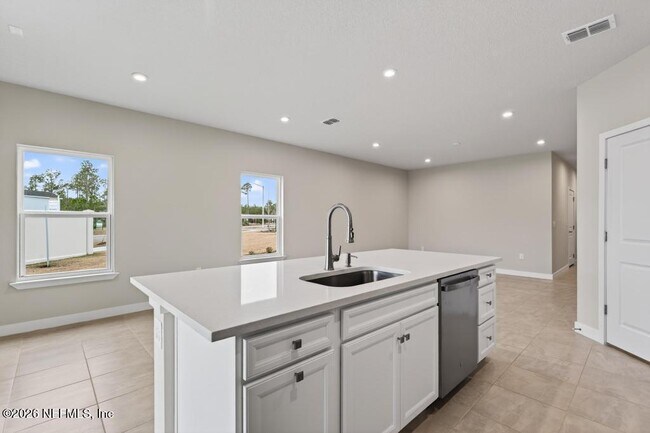 Building Photo - 20 Sabal Ct