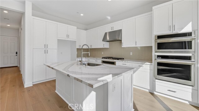 Building Photo - 107 Pansy
