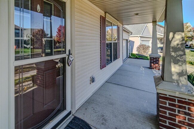Building Photo - 2633 Koshkonong Way