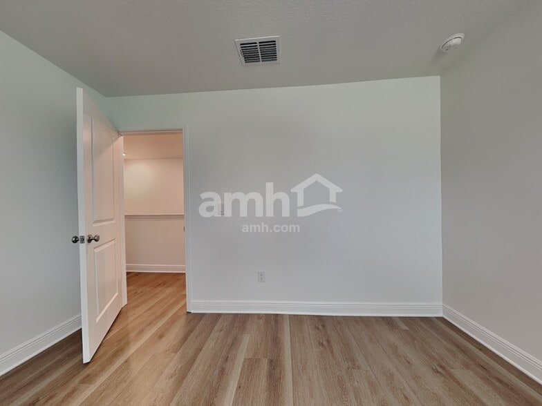 Building Photo - 6781 Atlantic Bch Ave