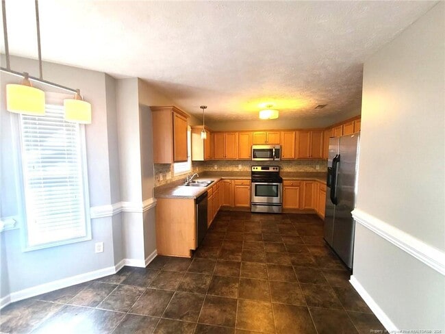 Building Photo - 2252 Cliff Swallow Drive