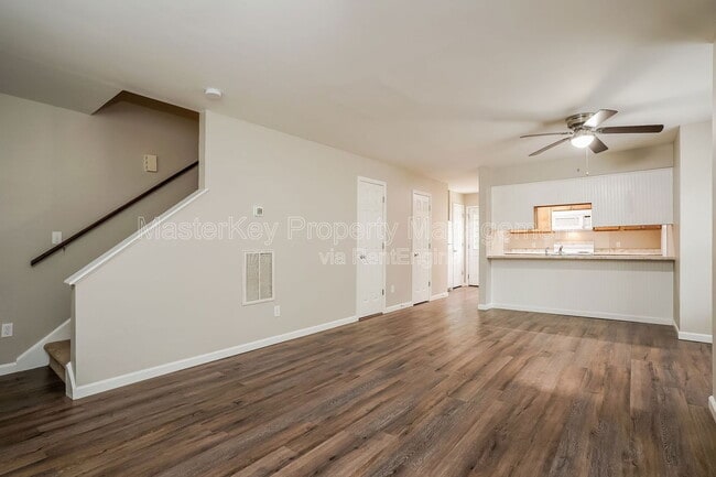 Building Photo - 121 S Atley Ln