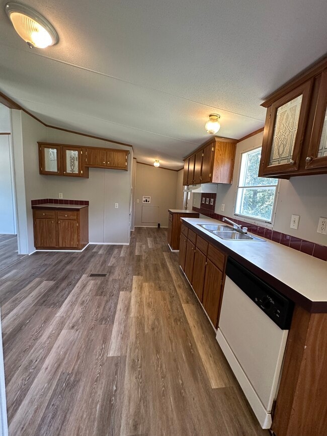Building Photo - 106 Crappie Dr
